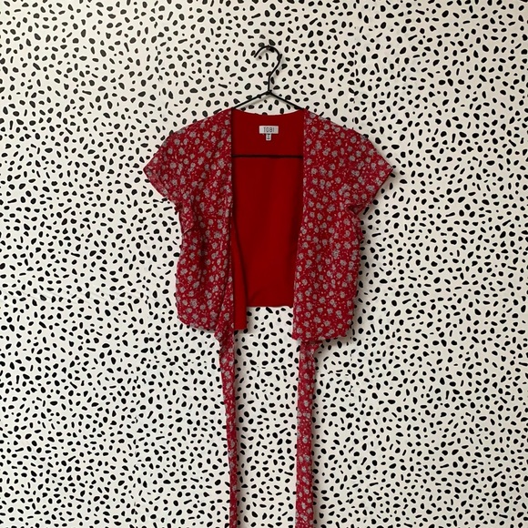 Tobi Melanie Floral Red Wrap Top - Picture 2 of 6